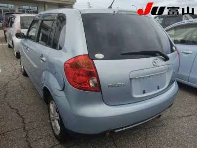 Mazda VERISA
