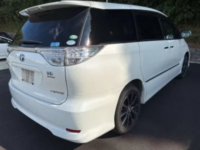 Toyota ESTIMA HYBRID