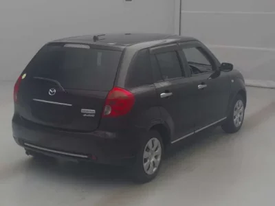 Mazda VERISA