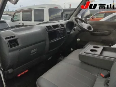 Mazda BONGO VAN