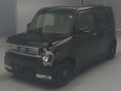 Toyota PIXIS SPACE
