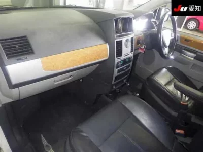 Chrysler GRAND VOYAGE