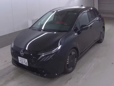 Nissan AURA
