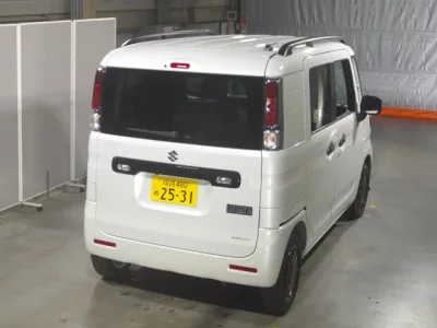 Suzuki SPACIA BASE