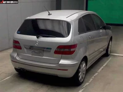 Mercedes-Benz B CLASS