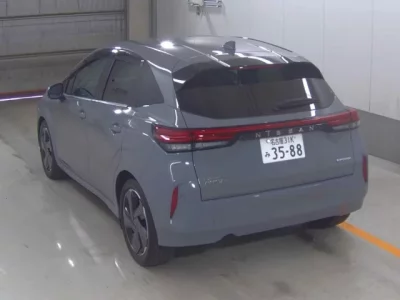 Nissan AURA