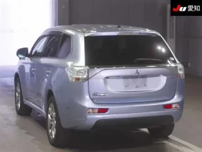 Mitsubishi OUTLANDER PHEV