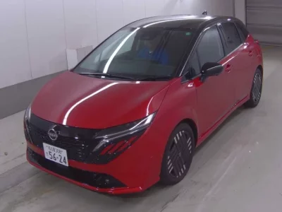 Nissan AURA