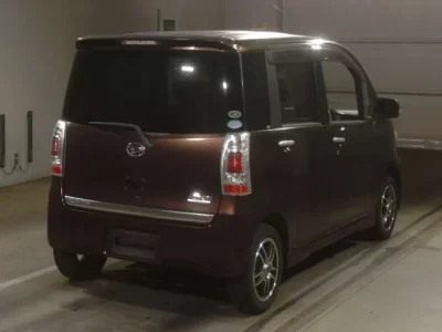 Daihatsu TANTO EXE