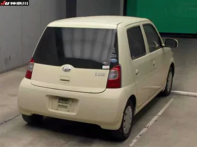 Daihatsu Esse