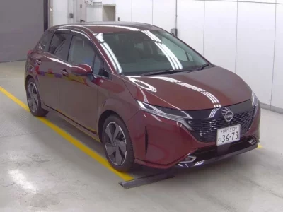 Nissan AURA