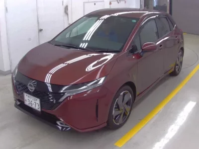 Nissan AURA