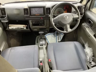 Nissan CLIPPER VAN