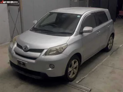 Toyota IST