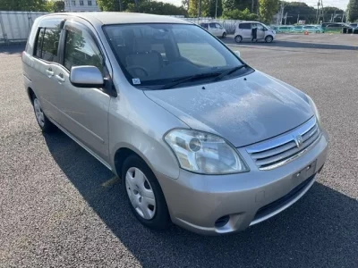 Toyota RAUM
