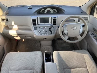 Toyota RAUM