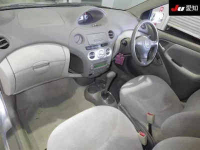 Toyota PLATZ