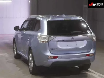 Mitsubishi OUTLANDER PHEV