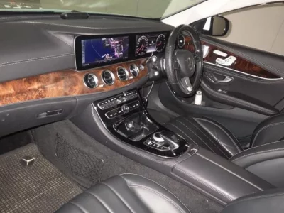 Mercedes-Benz E CLASS WAGON