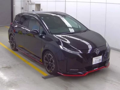 Nissan AURA