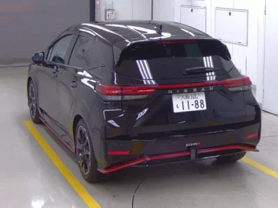 Nissan AURA