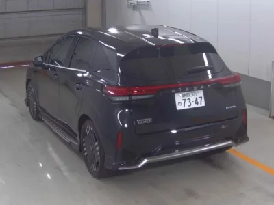 Nissan AURA