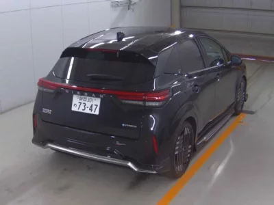 Nissan AURA