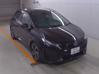 Nissan AURA