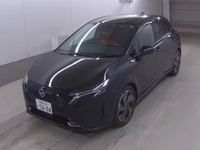 Nissan AURA