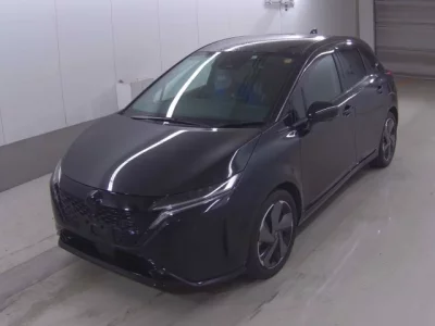 Nissan AURA