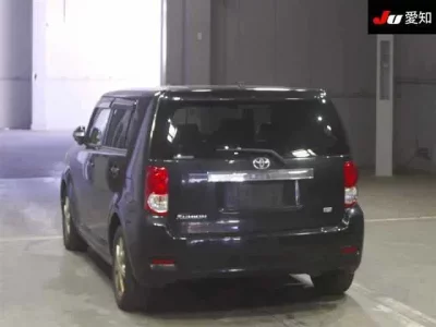 Toyota COROLLA RUMION