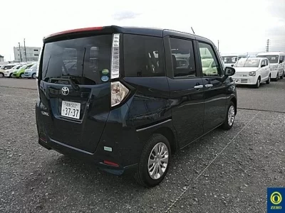Toyota TANK