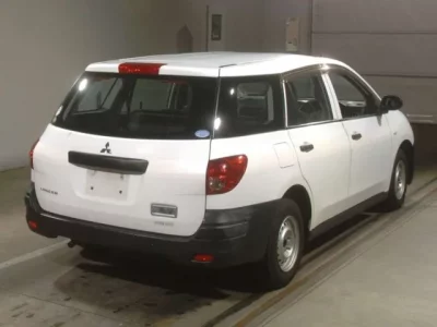 Mitsubishi LANCER VAN