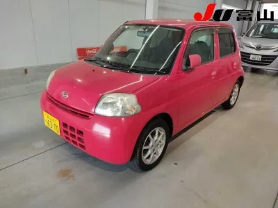 Daihatsu Esse