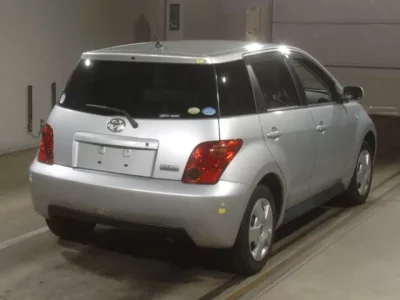 Toyota IST