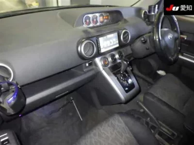 Toyota COROLLA RUMION