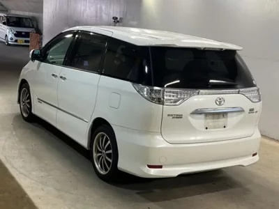 Toyota ESTIMA HYBRID