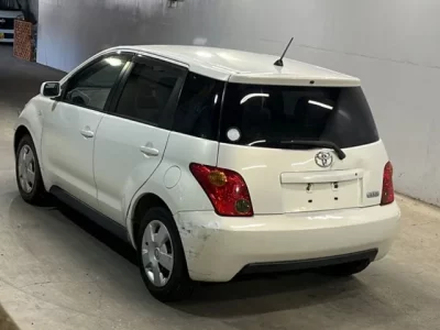 Toyota IST