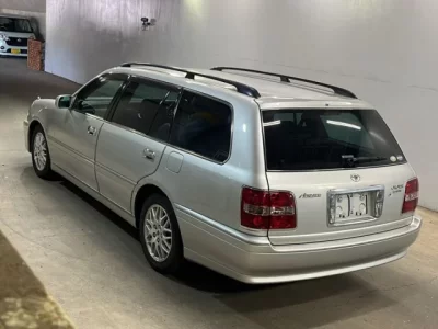 Toyota CROWN ESTATE