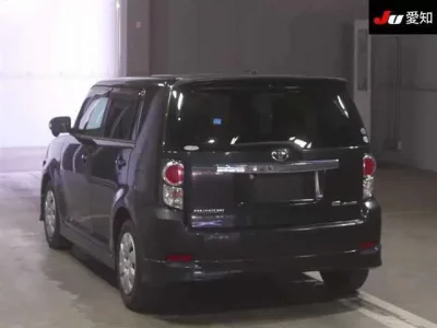 Toyota COROLLA RUMION