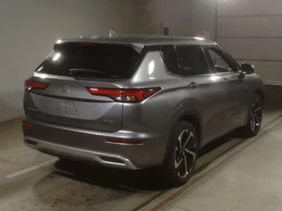 Mitsubishi OUTLANDER PHEV