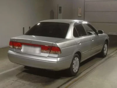 Nissan SUNNY
