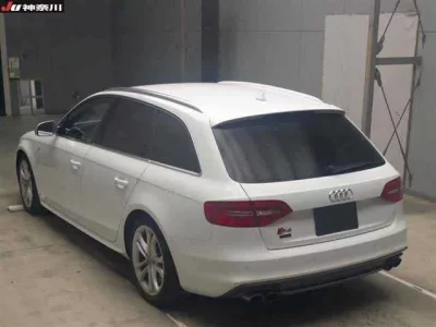 Audi S4