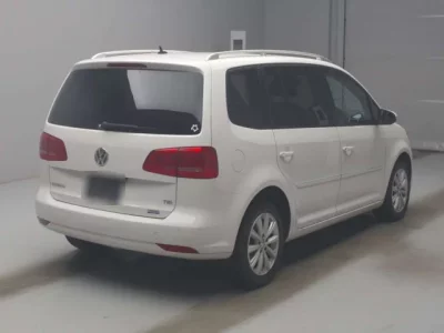Volkswagen GOLF TOURAN