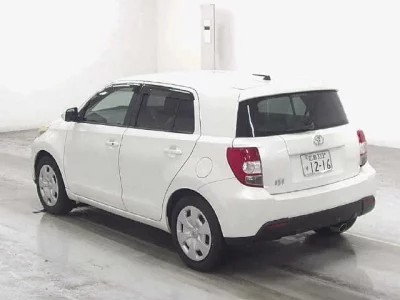 Toyota IST