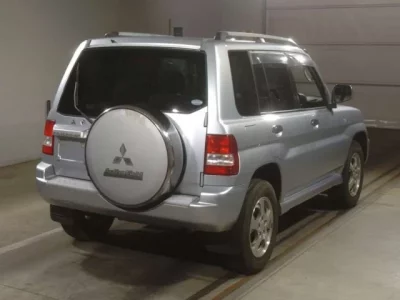 Mitsubishi PAJERO IO