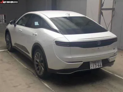 Toyota CROWN CROSSOVER
