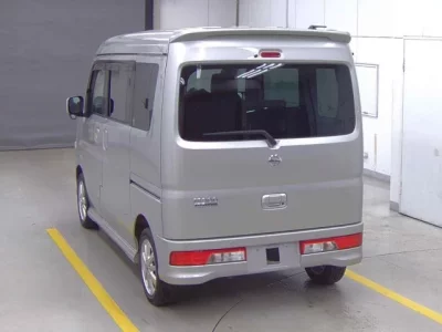 Nissan CLIPPER RIO