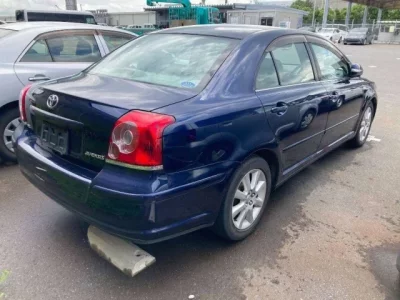 Toyota AVENSIS SEDAN