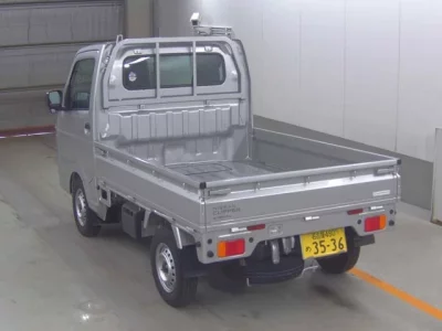 Nissan CLIPPER TRUCK